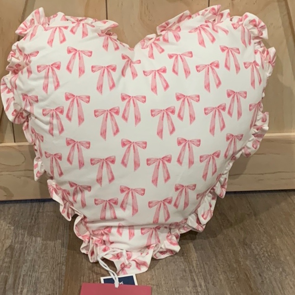 NWT pink bow ruffle heart shape pillow
